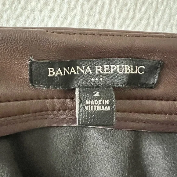 Banana Republic Vegan Leather midi Skirt in Cacao Sz 2 - Picture 4 of 6